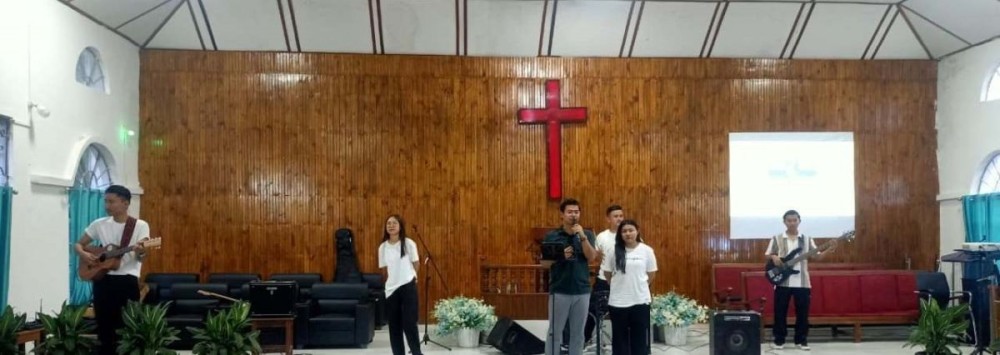 The Dunatos Worship Band, led by Shekim Yeptho, ministered through music at Natha New Village on July 15. (Morung Photo)